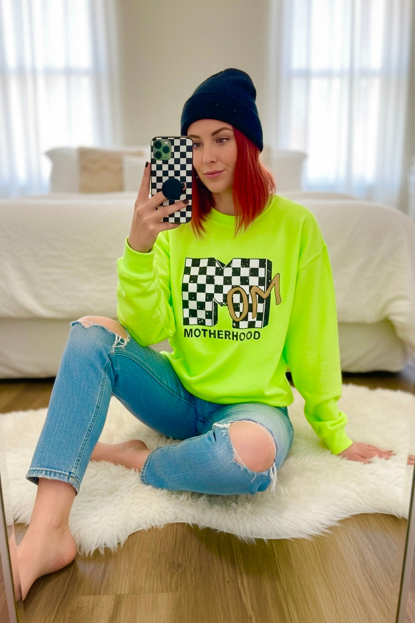 Mtv Mom Heavy Blend™ Crewneck Sweatshirt